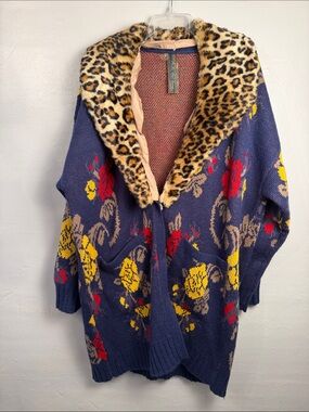 Aratta Silent Journey Cardigan Sweater Leopard Collar Blue Floral Woman's large